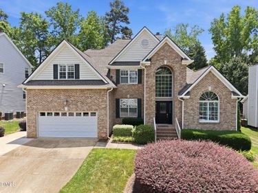 301 Cricketfield Lane, Cary, NC 27518