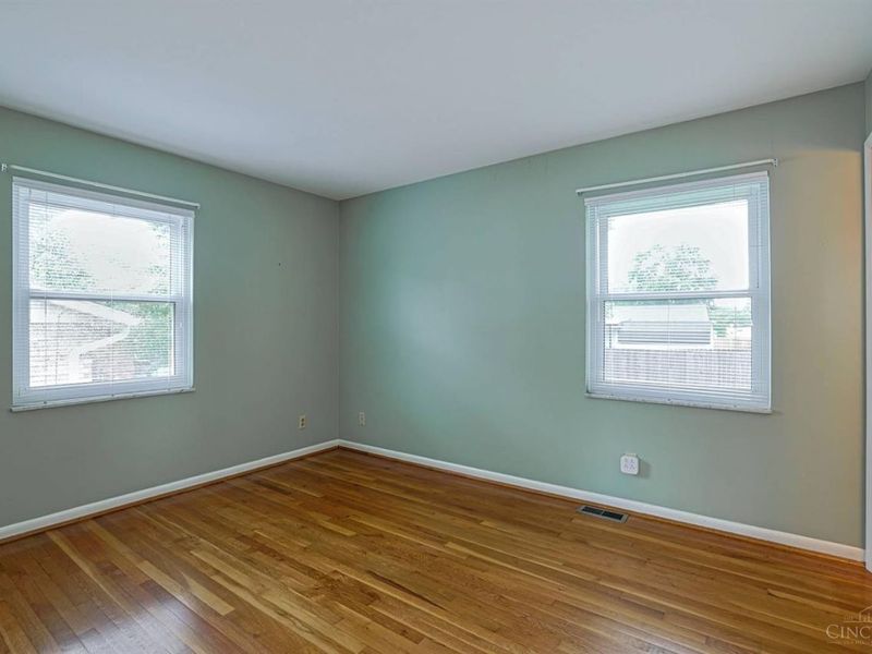 8574 Linderwood Lane, Cincinnati, OH 45255 Photo 13