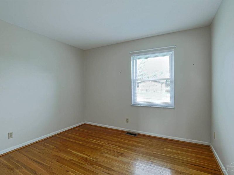 8574 Linderwood Lane, Cincinnati, OH 45255 Photo 18