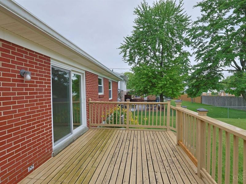 8574 Linderwood Lane, Cincinnati, OH 45255 Photo 26