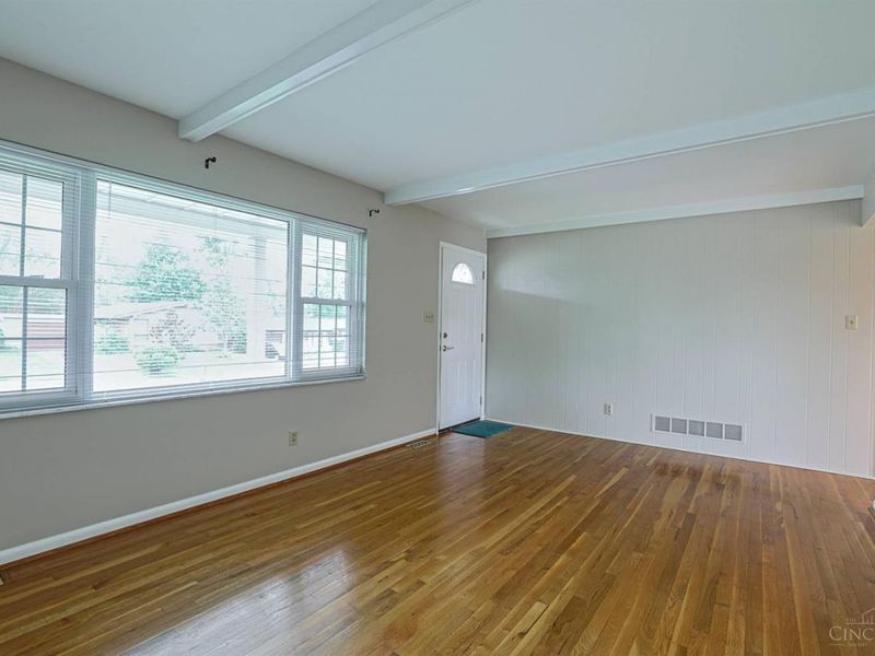 8574 Linderwood Lane, Cincinnati, OH 45255 Photo 6
