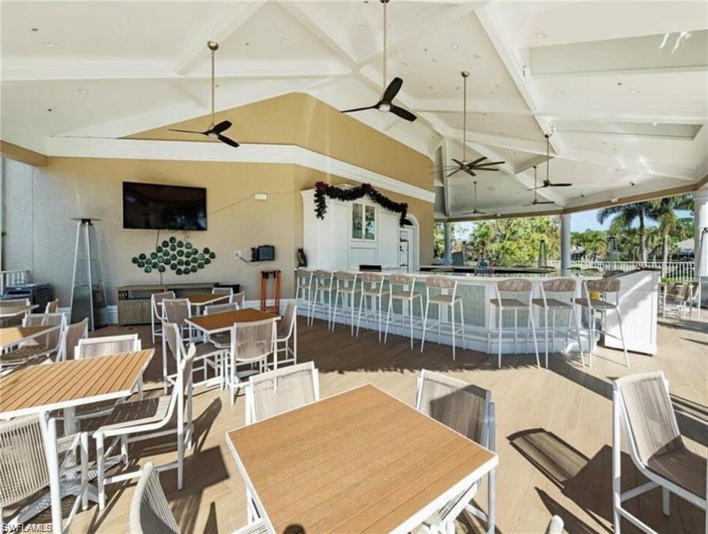 8247 Parkstone Pl, Unit 206, Naples, FL 34120 Photo