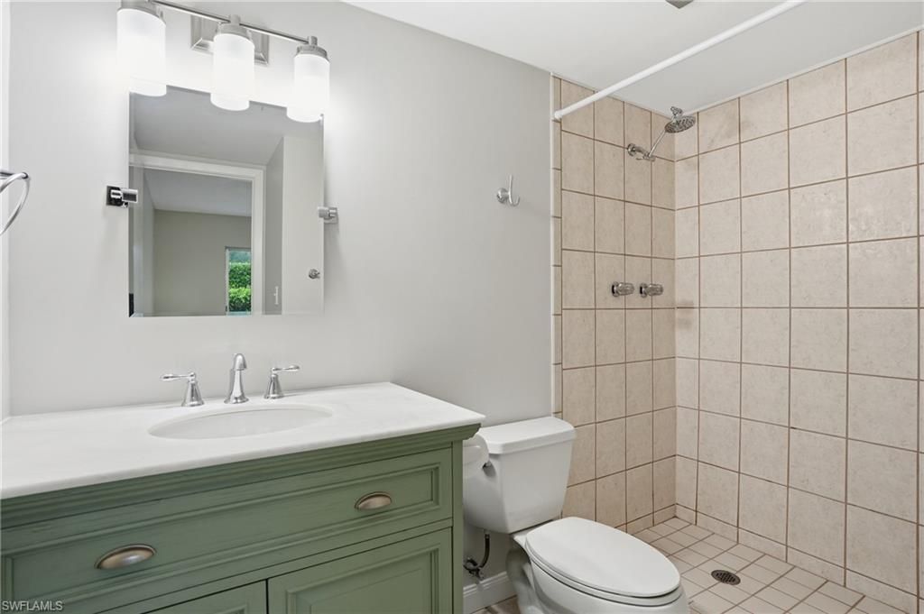 3150 Binnacle Dr , Unit 106, Naples, FL 34103 Photo