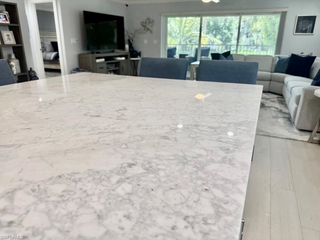 225 5th Ave S, Unit 103, Naples, FL 34102 Photo