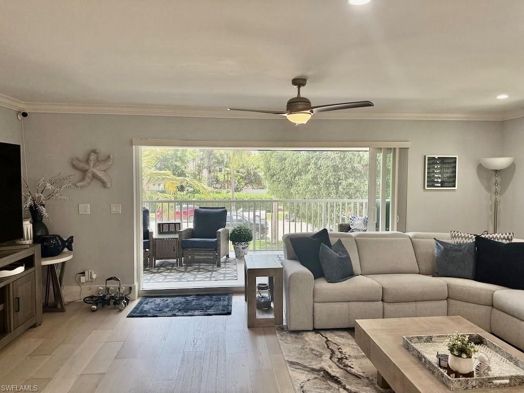 225 5th Ave S, Unit 103, Naples, FL 34102 Photo