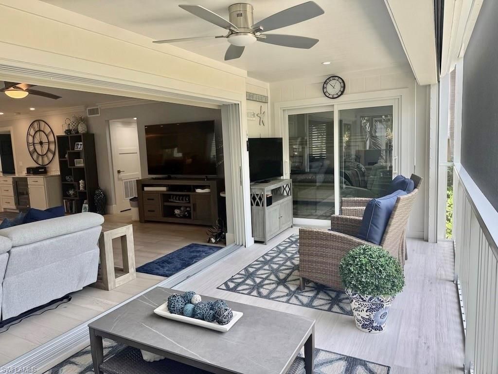 225 5th Ave S, Unit 103, Naples, FL 34102 Photo