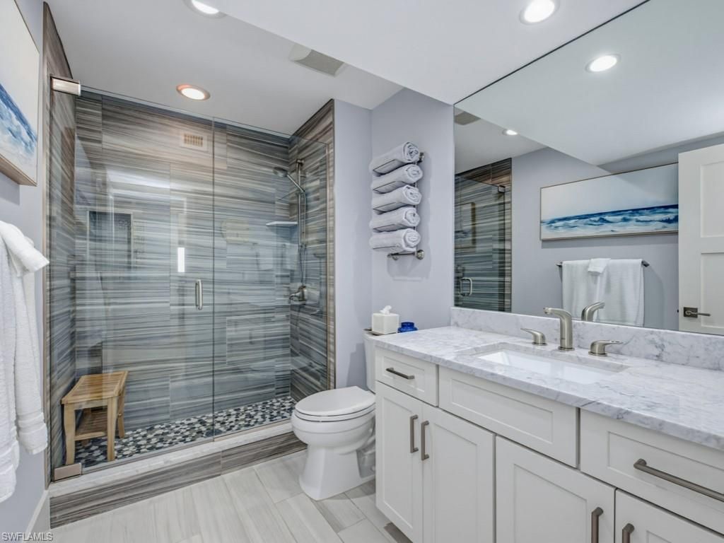 225 5th Ave S, Unit 103, Naples, FL 34102 Photo