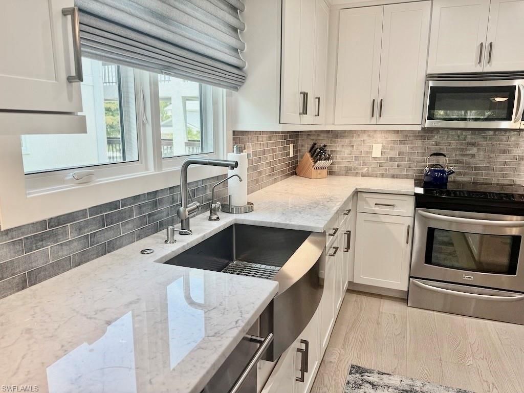 225 5th Ave S, Unit 103, Naples, FL 34102 Photo