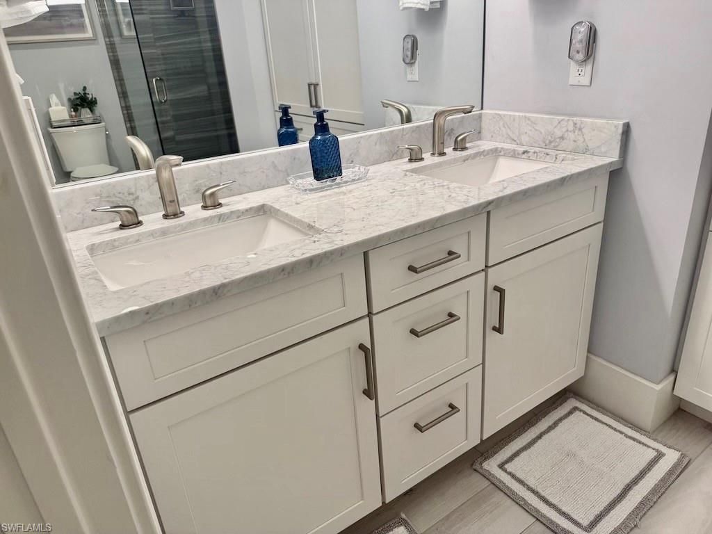 225 5th Ave S, Unit 103, Naples, FL 34102 Photo