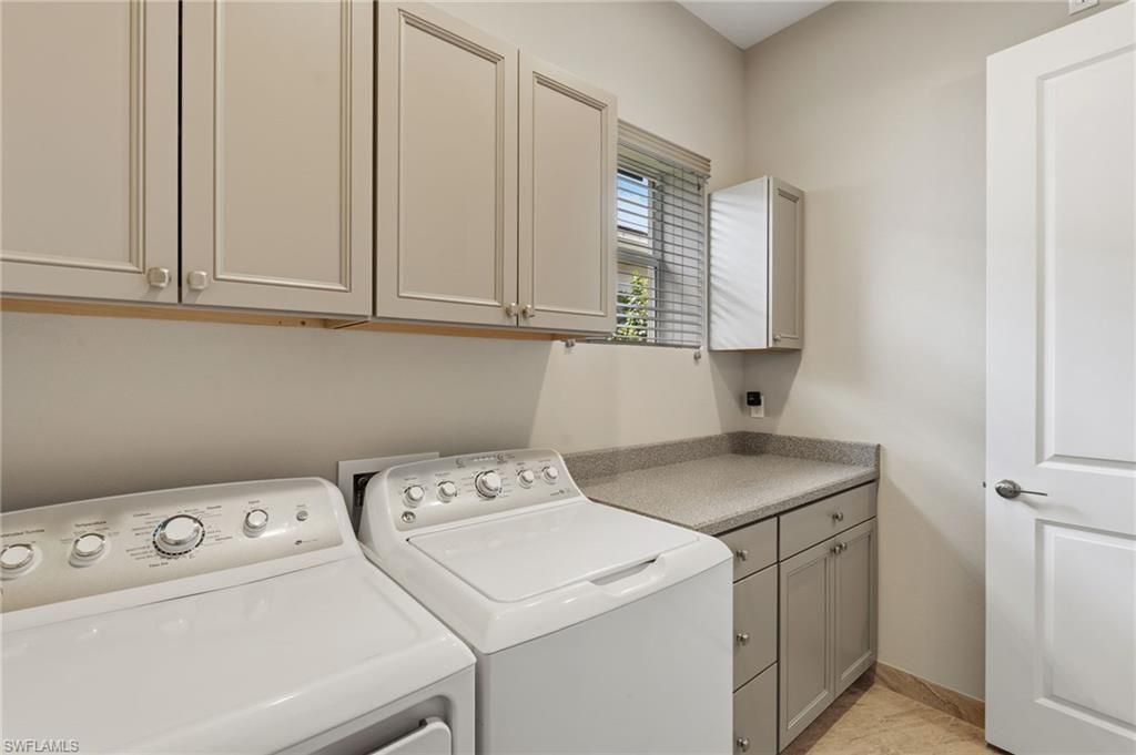 28433 Capraia Dr, Bonita Springs, FL 34135 Photo
