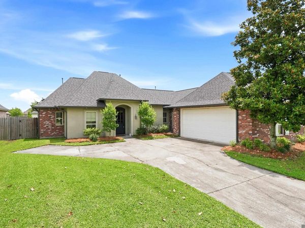 41146 Bayou Segnette Ave, Gonzales, LA 70737