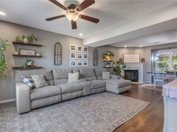 2380 W Girard Lane, Troy, OH 45373