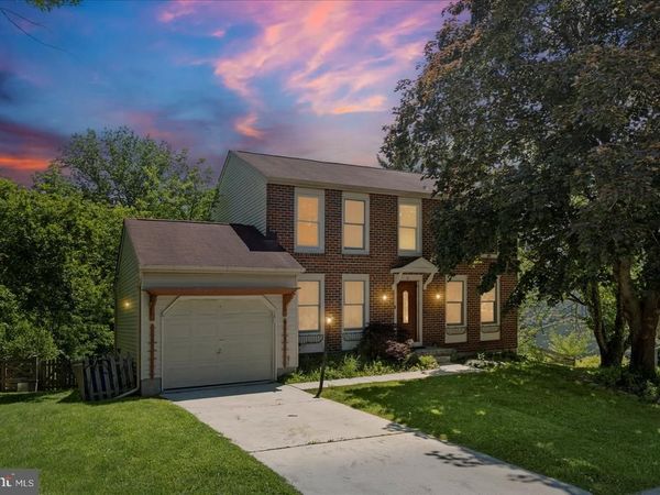 2 TOPWOOD COURT , PARKVILLE, MD 21234