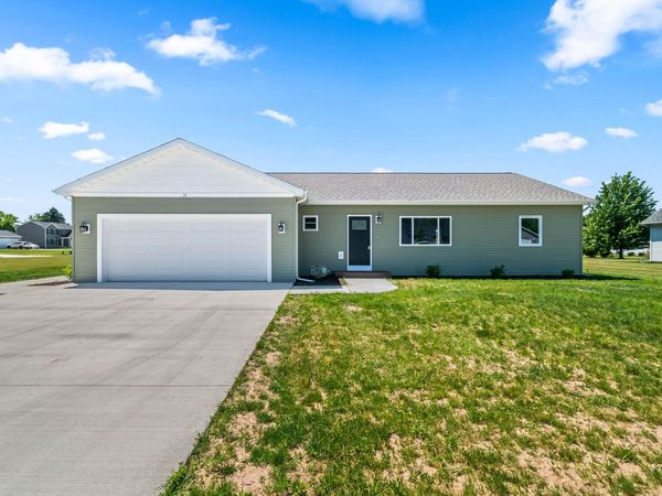 15 Michael Drive, Coldwater, MI 49036