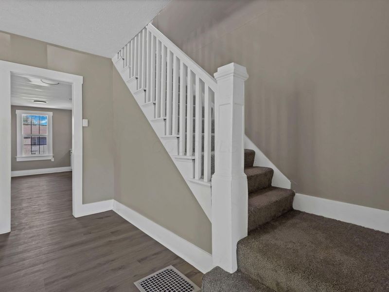 1125 W Main Street, Lancaster, OH 43130 Photo 7