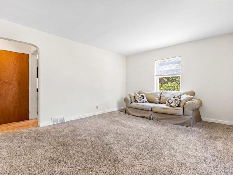 6916 Kleindale Avenue, Cincinnati, OH 45231 Photo 11