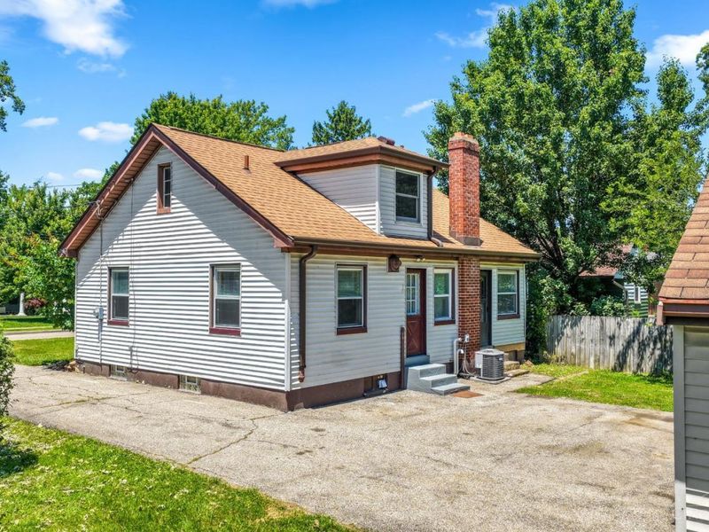 6916 Kleindale Avenue, Cincinnati, OH 45231 Photo 2