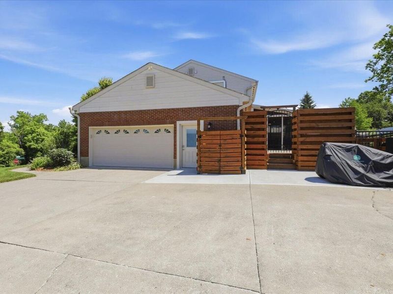 10504 Cheshire Ridge Drive, Florence, KY 41042 Photo 43