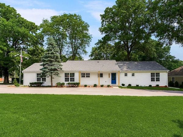 3520 W 93rd Street, Leawood, KS 66206