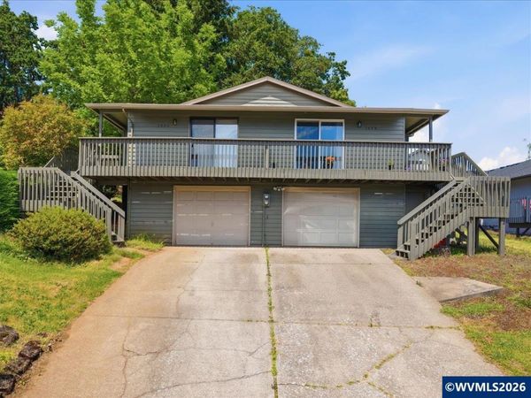 1575 & 1579 Fircrest Ct SE, Salem, OR 97306