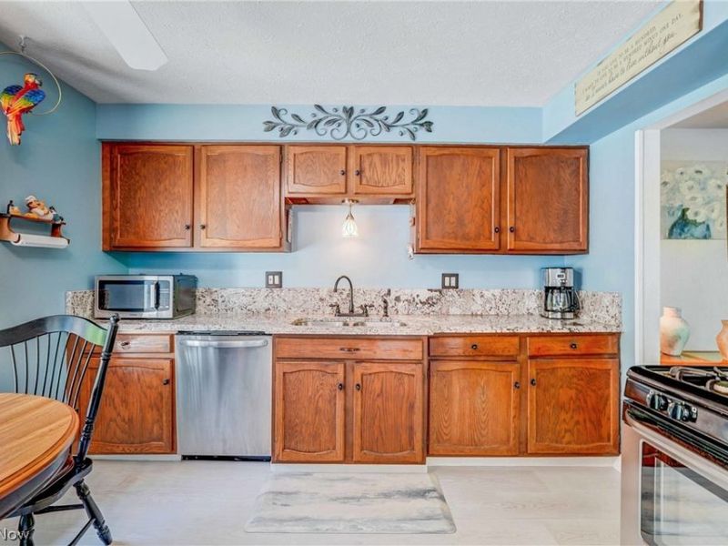 6462 State Road, Unit 26, Parma, OH 44134 Photo 14