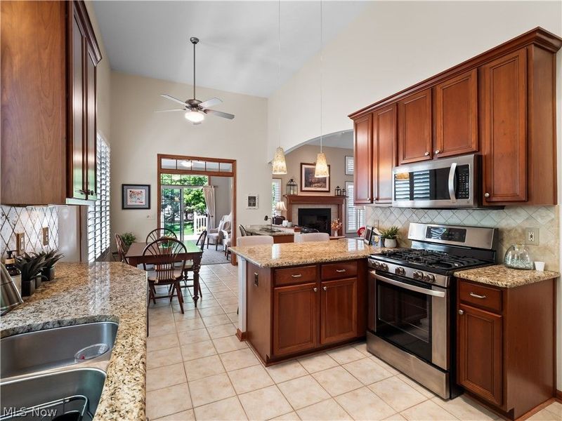 15346 Chestnut Oak Lane, Strongsville, OH 44149 Photo 27
