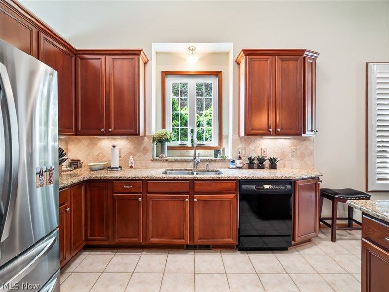 15346 Chestnut Oak Lane, Strongsville, OH 44149 Photo 28