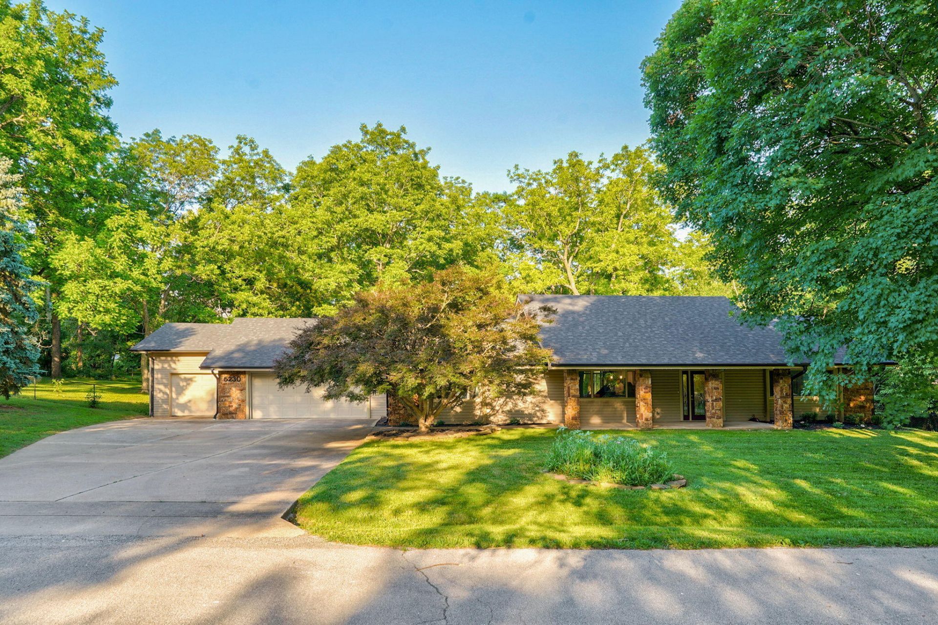 5230 S Janet Lane, Rogersville, MO 65742 Main Photo