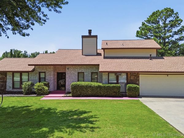 11716 S Ash Street, Jenks, OK 74037