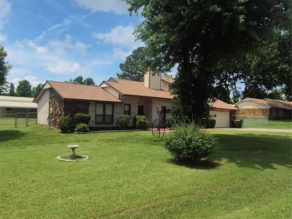 11716 S Ash Street , Jenks, OK 74037