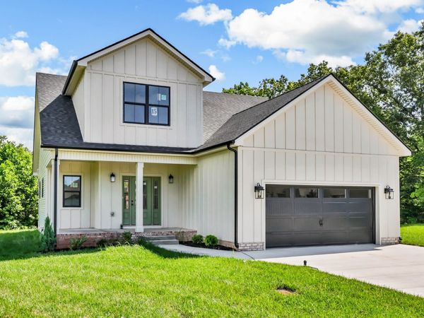357 Chase Dr , Clarksville, TN 37043