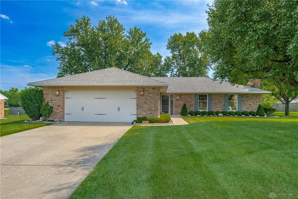 1620 Silverlake Drive, Washington Township, OH 45458 Main Photo