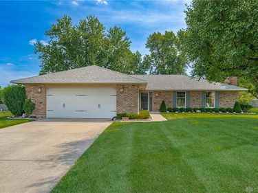 1620 Silverlake Drive, Washington TWP, OH 45458