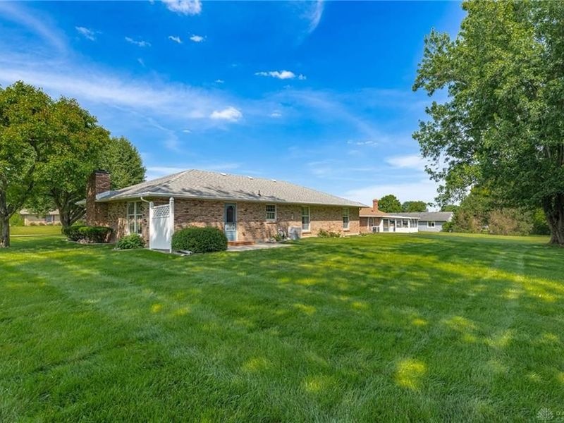 1620 Silverlake Drive, Washington Township, OH 45458 Photo 5