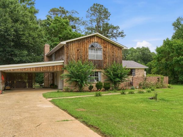 118 Willard Ln., Petal, MS 39465
