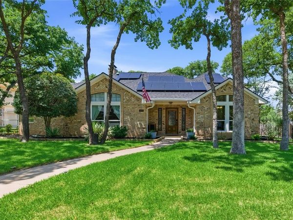 3072 High Cliff Drive, Grapevine, TX 76051