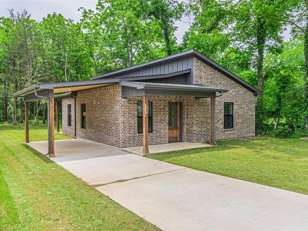 714 E Crawford Street, Denison, TX 75021