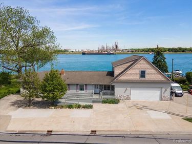 4016 Military Street, Port Huron, MI 48060
