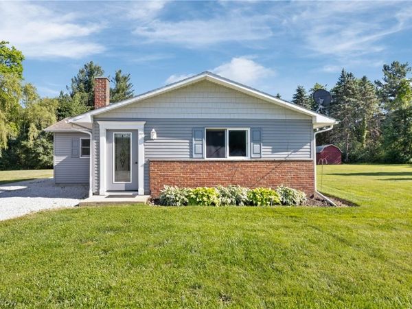 13095 Portage Street , Doylestown, OH 44230