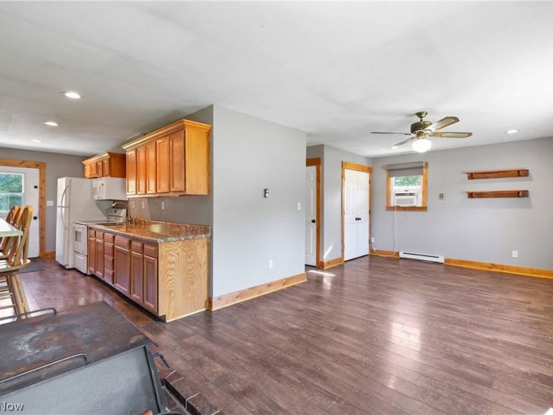 13095 Portage Street , Doylestown, OH 44230 Photo 10