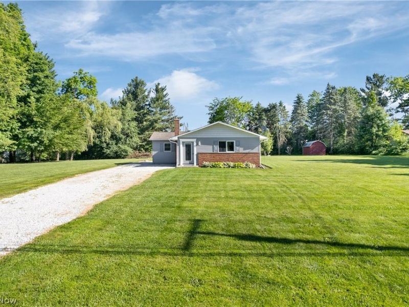 13095 Portage Street , Doylestown, OH 44230 Photo 3