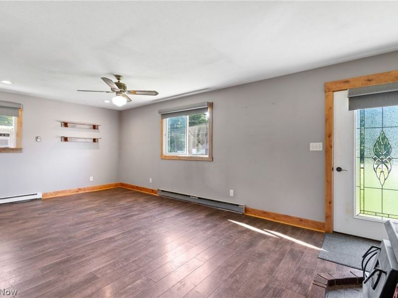 13095 Portage Street , Doylestown, OH 44230 Photo 9