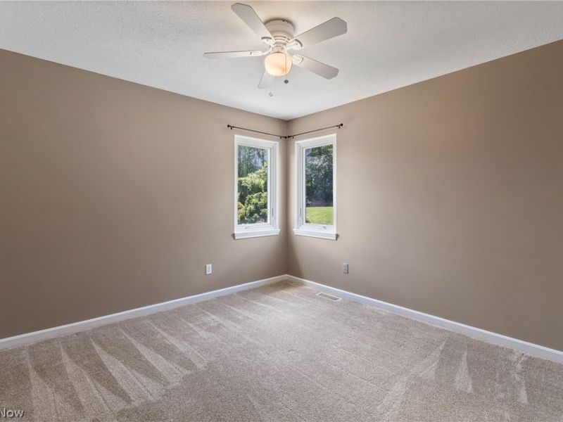 5043 Violet Knoll Avenue NE, Canton, OH 44705 Photo 30