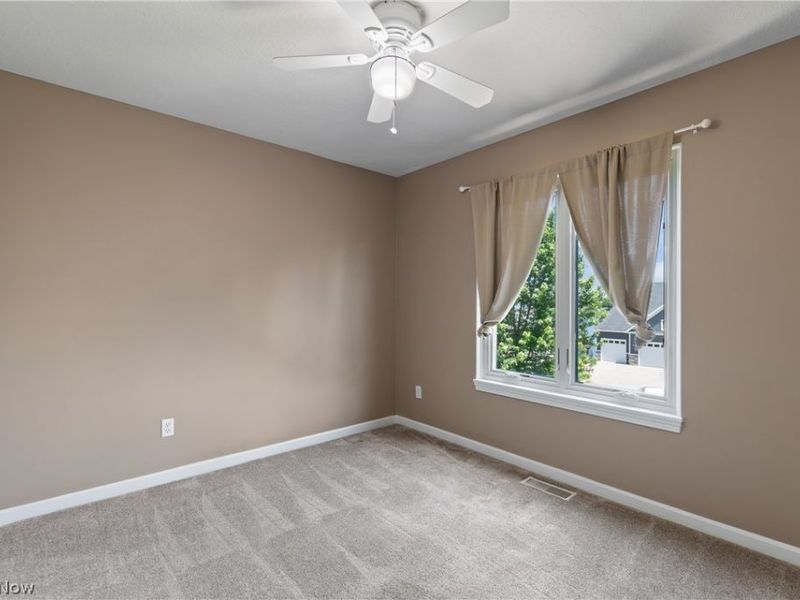 5043 Violet Knoll Avenue NE, Canton, OH 44705 Photo 33