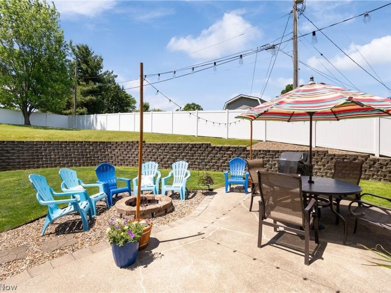 5043 Violet Knoll Avenue NE, Canton, OH 44705 Photo 8