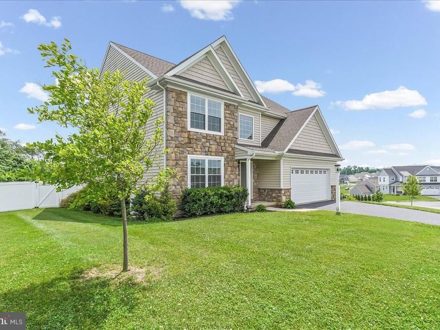 100 Magnolia Lane, New Providence, PA 17560 Main Photo