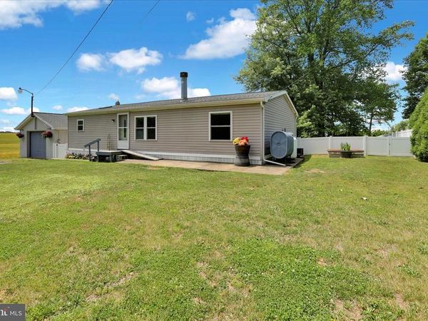 470 ONTELAUNEE DRIVE, SHOEMAKERSVILLE, PA 19555