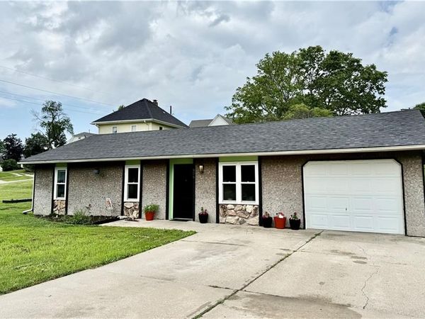606 N Prairie Street, Maryville, MO 64468