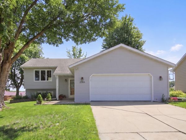 2305 13th Street SW, Austin, MN 55912