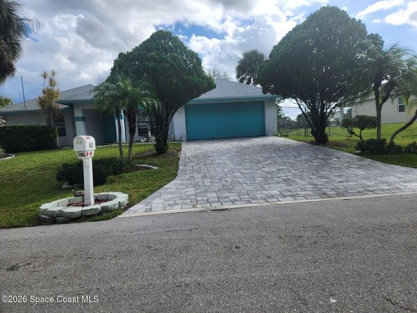 622 Altona Street NW , Palm Bay, FL 32907